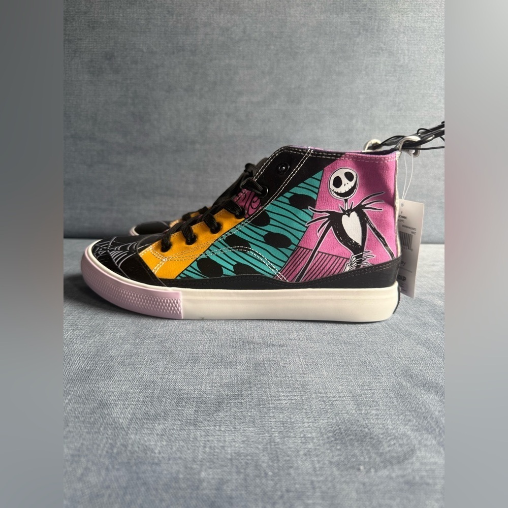 Disney Nightmare Before Christmas High Top Lace Up Sneakers Woman’s SZ 10 New - Picture 4 of 8